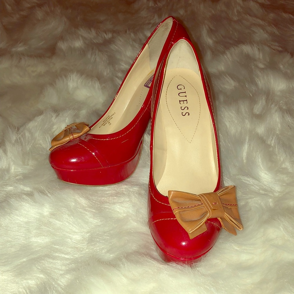 **SOLD** Red guess high heels